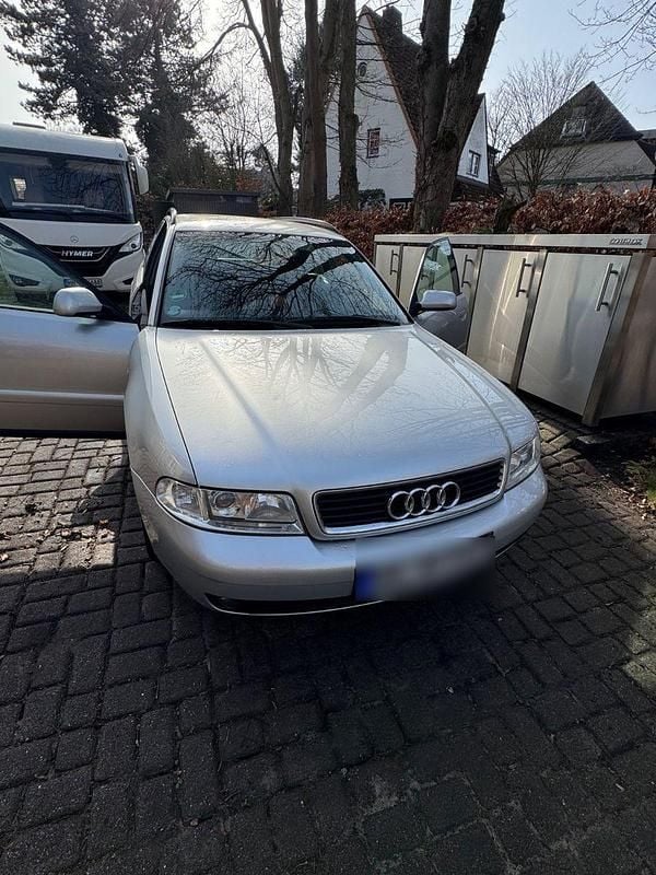 Gebraucht Audi A4 125 PS (91 kW) 2000 Silber Kombi