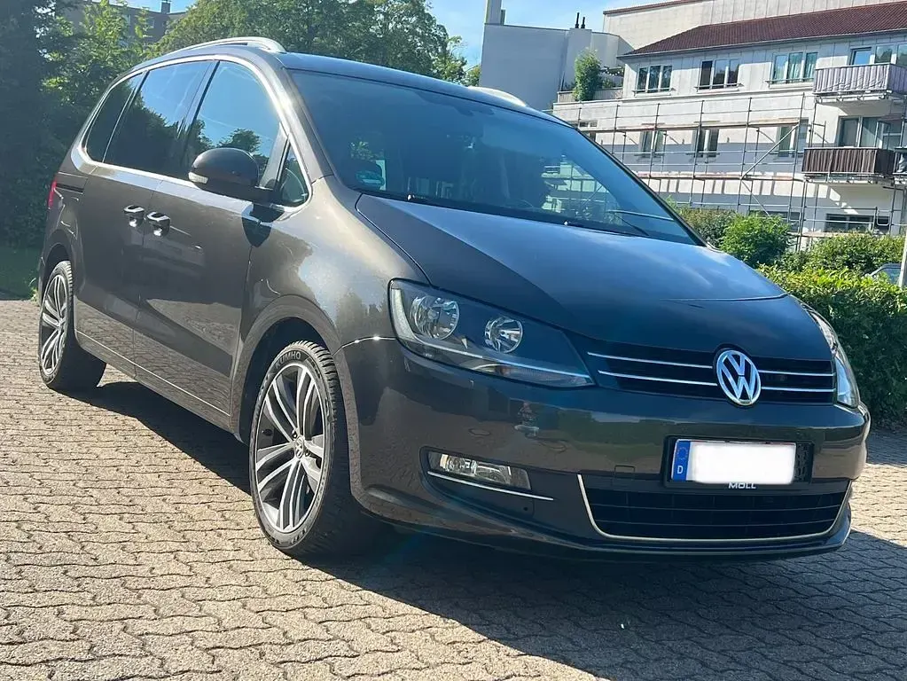 Gebraucht VW Sharan Highline 177 PS (130 kW) 2014 Schwarz Van / Kleinbus