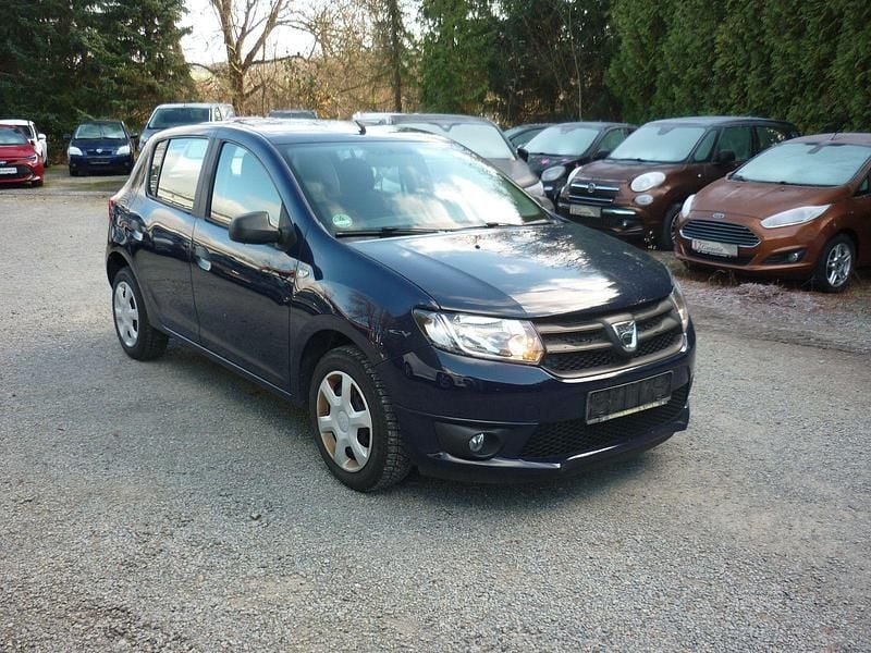 Blau Gebraucht 2016 Dacia Sandero Ambiance Kleinwagen | 5.900 € (Fairer Preis) - Bild 1/4