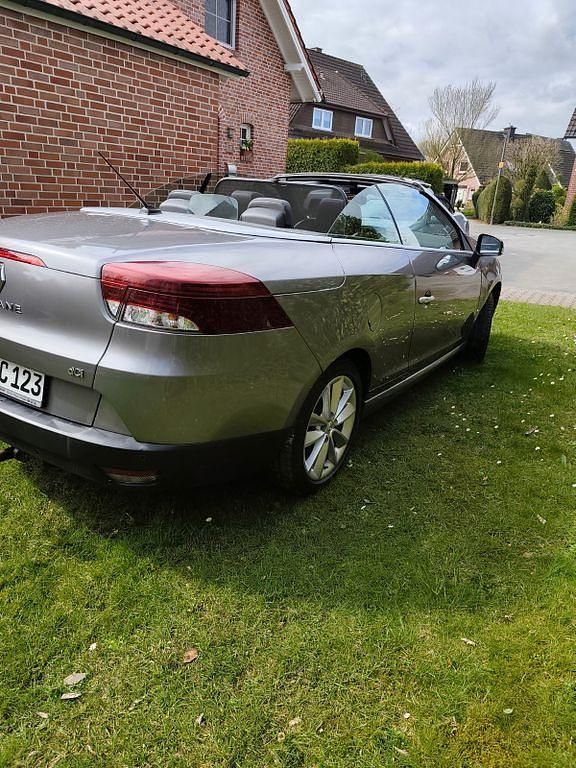 Gebraucht Renault Mégane Cabriolet Luxe 131 PS (96 kW) 2012 Grau Cabrio