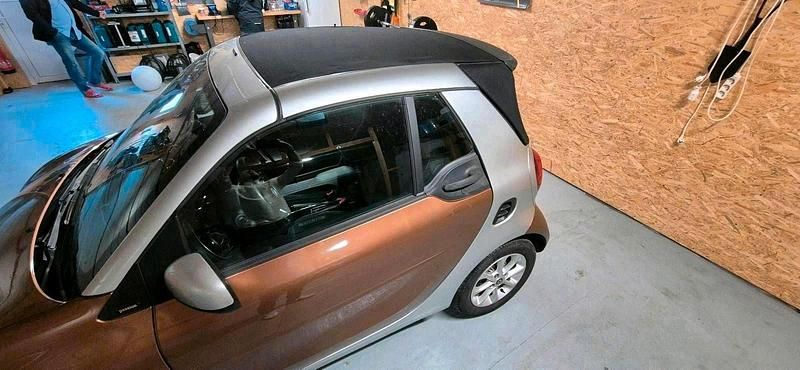 Gebraucht Smart ForTwo Cabrio 90 PS (66 kW) 2016 Braun Cabrio