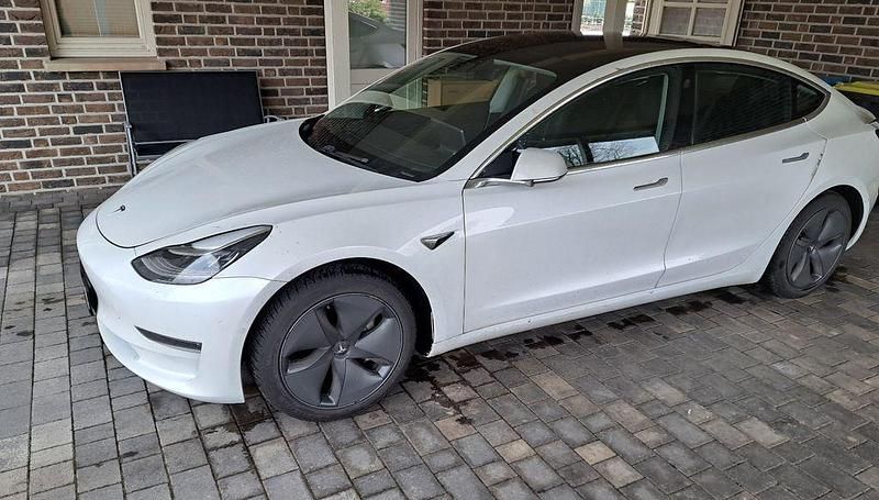 Gebraucht Tesla Model 3 366 kW (498 PS) 2019 Weiß Limousine