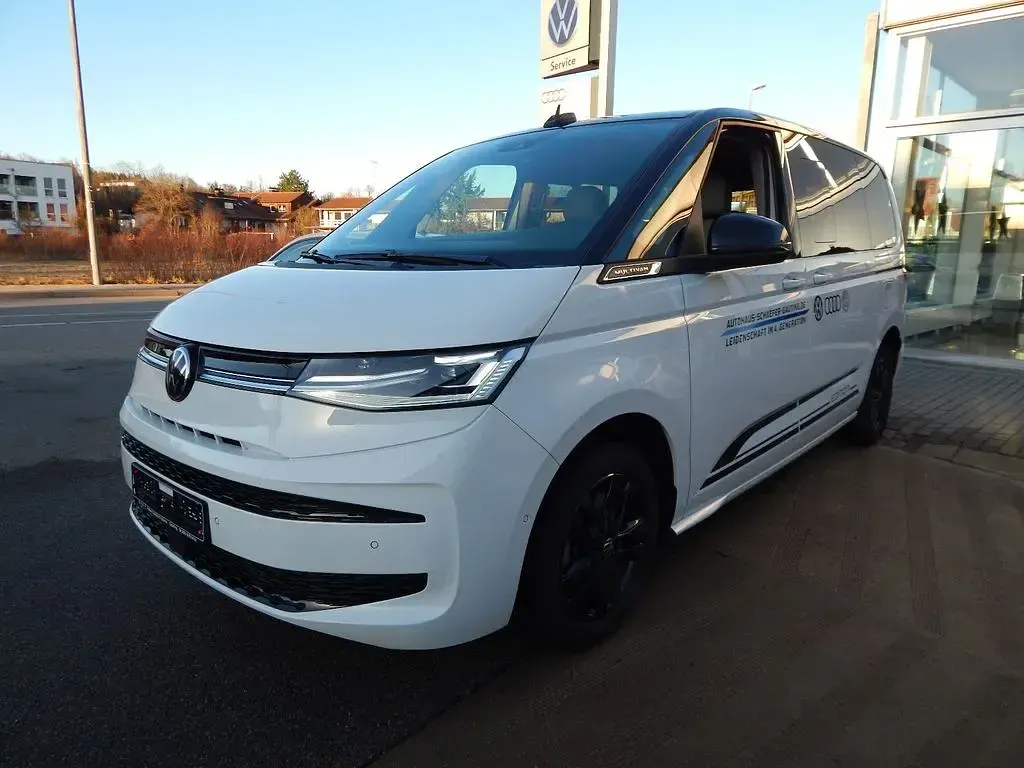 Gebraucht VW T7 Edition 150 PS (110 kW) 2024 Weiß Van