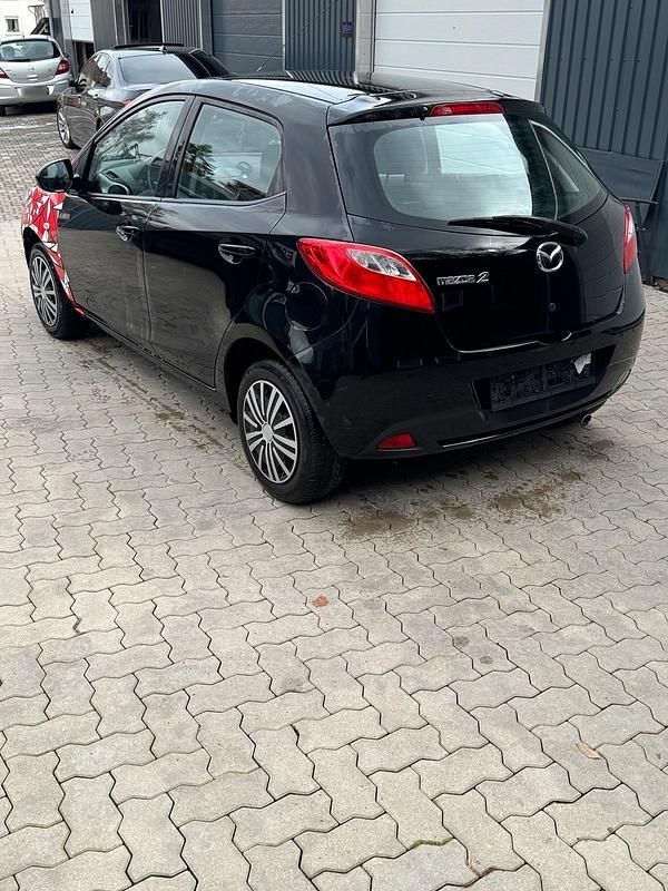 Gebraucht Mazda 2 Edition 88 PS (64 kW) 2010 Schwarz Kleinwagen