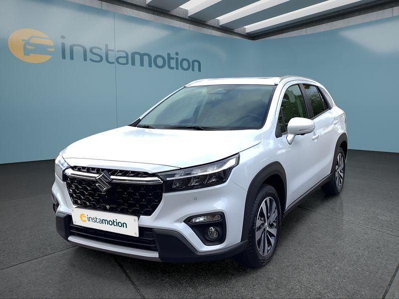 Weiß Neu 2025 Suzuki SX4 S-Cross SUV | 32.749 € (Teuer) - Bild 1/4