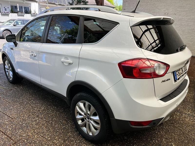 Gebraucht Ford Kuga Titanium 136 PS (100 kW) 2009 Weiß SUV