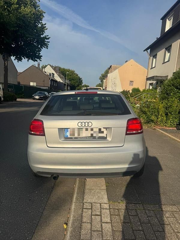 Silber Gebraucht 2010 Audi A3 Kleinwagen | 6.999 € (Fairer Preis) - Bild 1/4