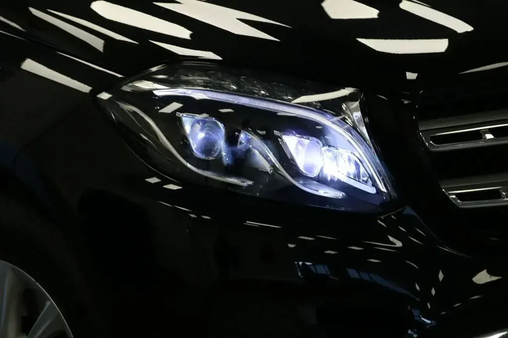 Gebraucht Mercedes GLS400 333 PS (244 kW) 2017 Schwarz SUV