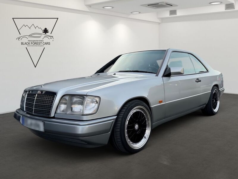 Silber Gebraucht 1994 Mercedes E200 | 19.990 € - Bild 1/4