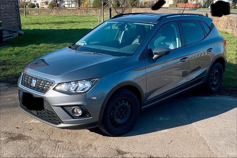 Gebraucht Seat Arona Style 70 PS (51 kW) 2018 Grau SUV