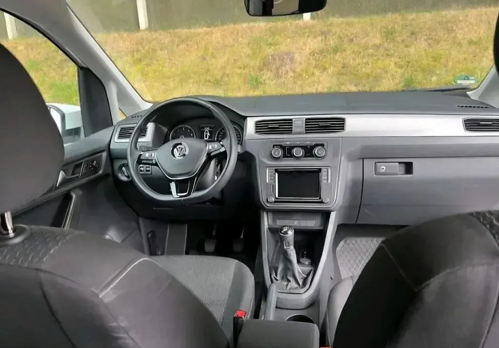 Usata VW Caddy Conceptline 102 CV (75 kW) 2020 Bianco Monovolume