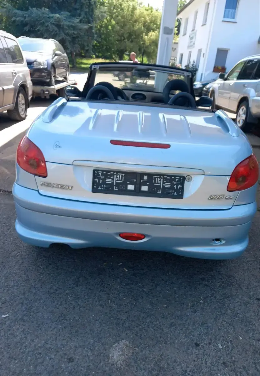 Gebraucht Peugeot 206 109 PS (80 kW) 2006 Blau Cabrio