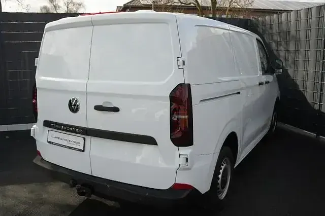 Używany VW Transporter 110 KM (80 kW) 2025 Biały Van