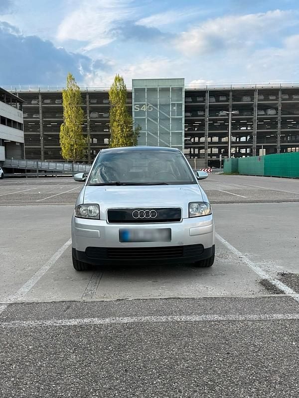 Second-hand Audi A2 75 CP (55 kW) 2001 Argintiu Hatchback