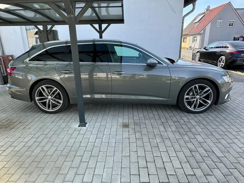 Gebraucht Audi A6 Sport 204 PS (150 kW) 2023 Grau Limousine