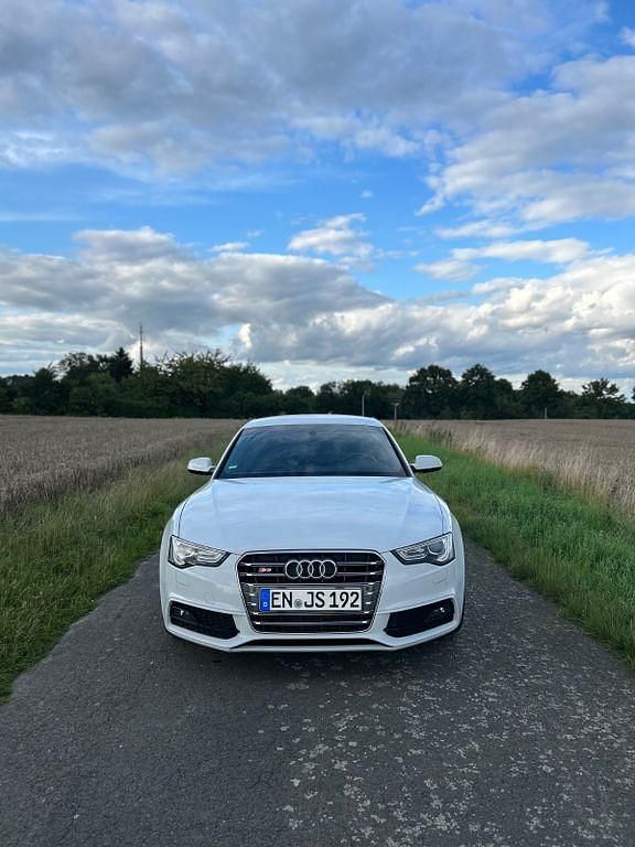 Weiß Gebraucht 2013 Audi A5 Sportback Sport Limousine | 11.250 € (Etwas zu teuer) - Bild 1/4