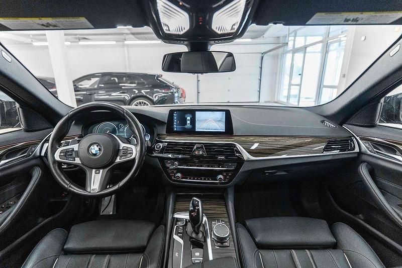 Second-hand BMW 530 M Performance 252 CP (185 kW) 2019 Gri Berlinǎ