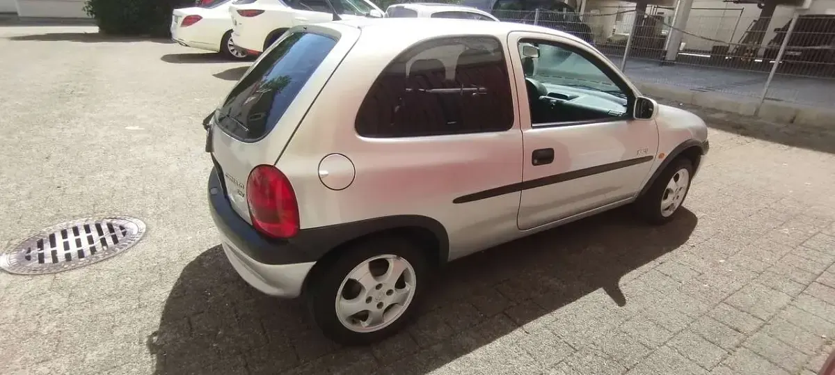 Gebraucht Opel Corsa Edition 54 PS (39 kW) 1999 Grau Limousine