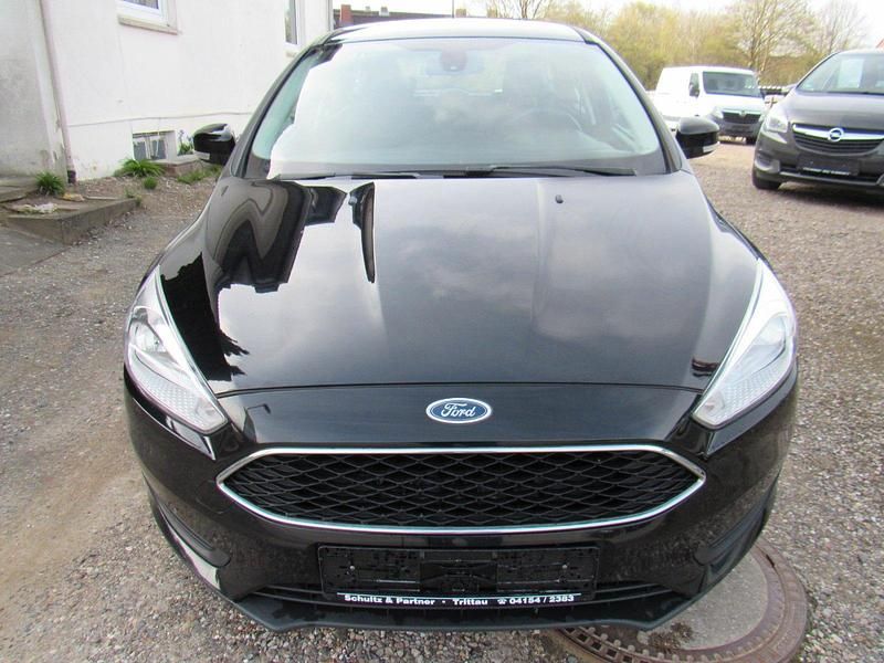 Usata Ford Focus 101 CV (74 kW) 2017 Nero Station wagon