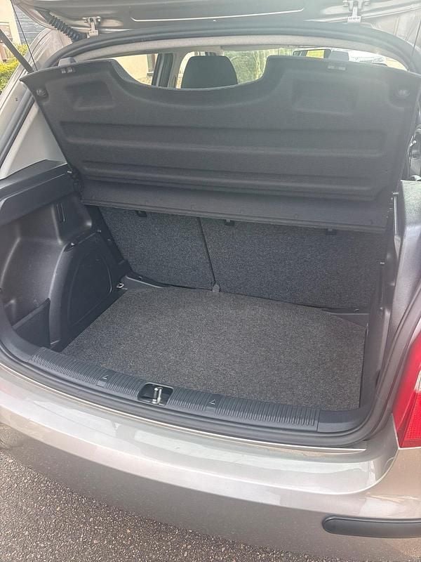 Gebraucht Skoda Fabia 80 PS (58 kW) 2010 Andere farben Kleinwagen