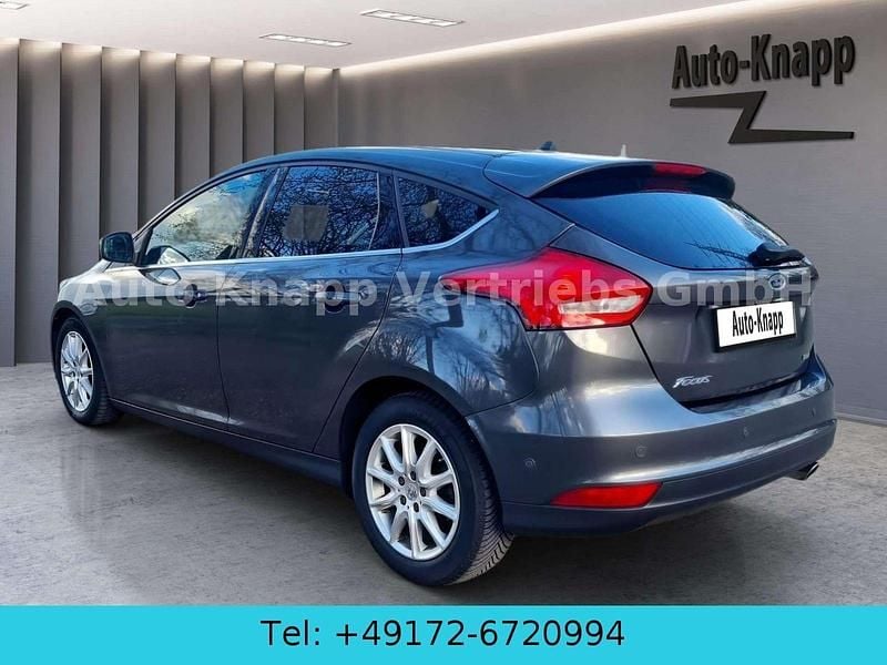 Gebraucht Ford Focus Titanium 150 PS (110 kW) 2018 Grau Limousine