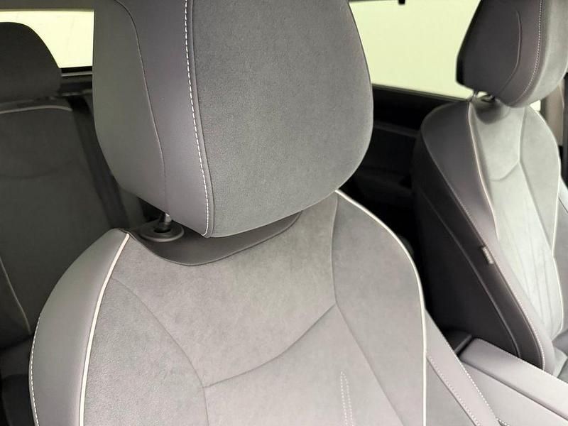 Gebraucht VW Passat 204 PS (150 kW) 2024 Schwarz Kombi