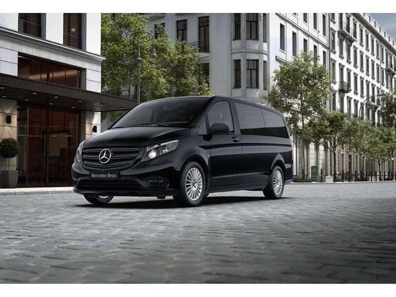 Obsidianschwarz metallic Gebraucht 2023 Mercedes Vito Kombi | 37.799 € (Teuer) - Bild 1/4