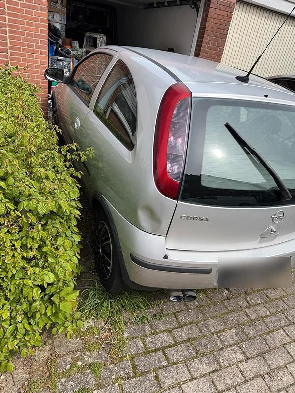 Usata Opel Corsa 90 CV (66 kW) 2004 Grigio Utilitaria