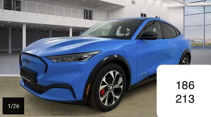 Blau Gebraucht 2022 Ford Mustang Mach-E SUV | 30.940 € (Superpreis) - Bild 1/4