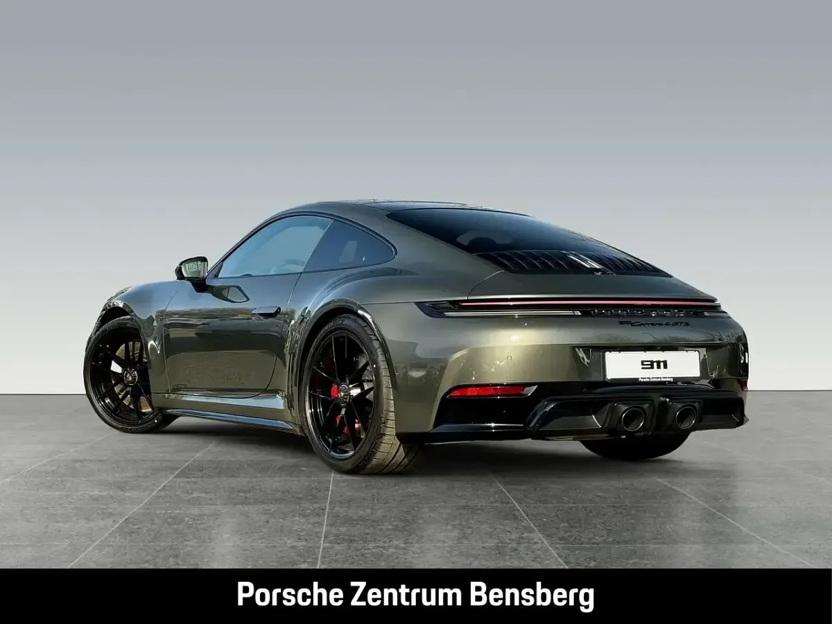 Neu Porsche 911 541 PS (397 kW) 2026 Aventuringrün Coupé