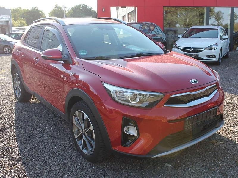 Signal red Gebraucht 2019 Kia Stonic Vision SUV | 15.000 € (Fairer Preis) - Bild 1/4