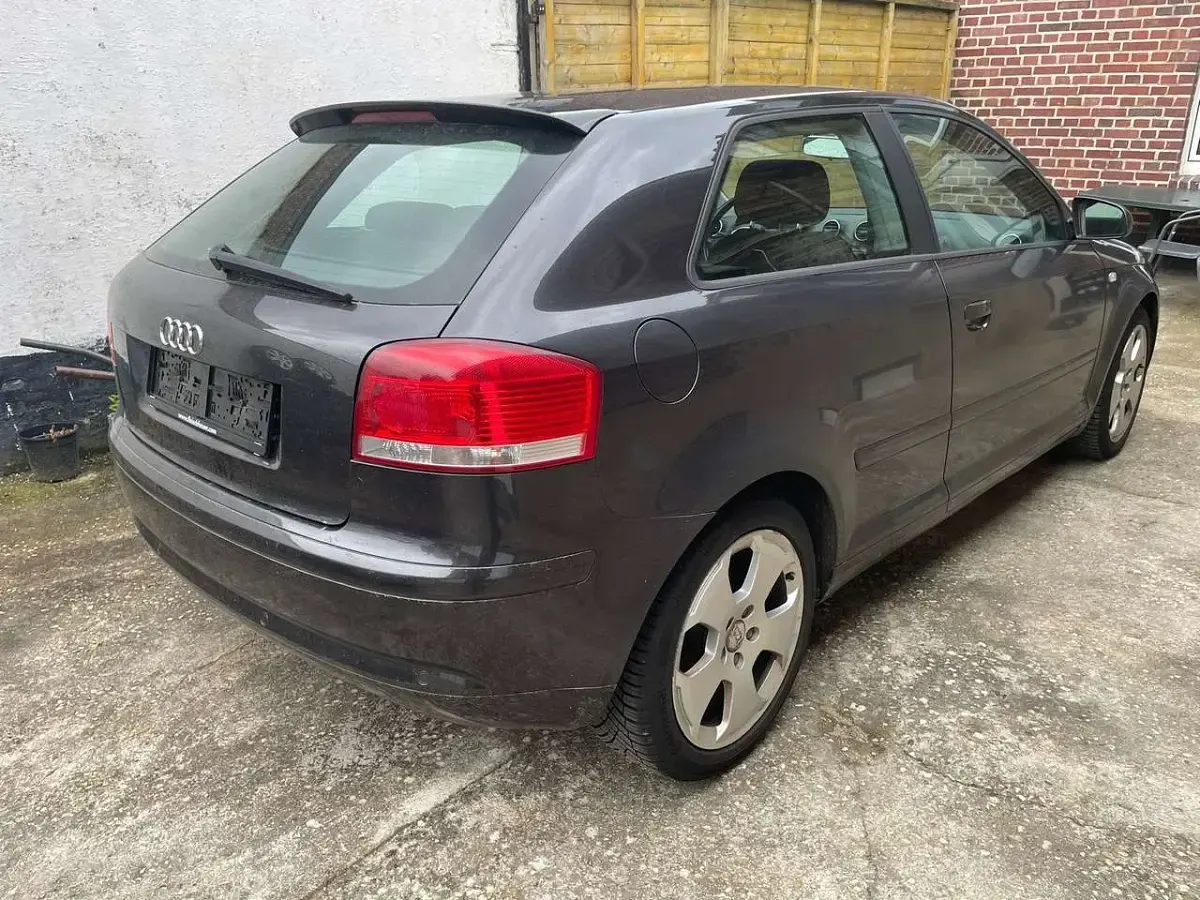 Gebraucht Audi A3 140 PS (102 kW) 2006 Grau Kleinwagen