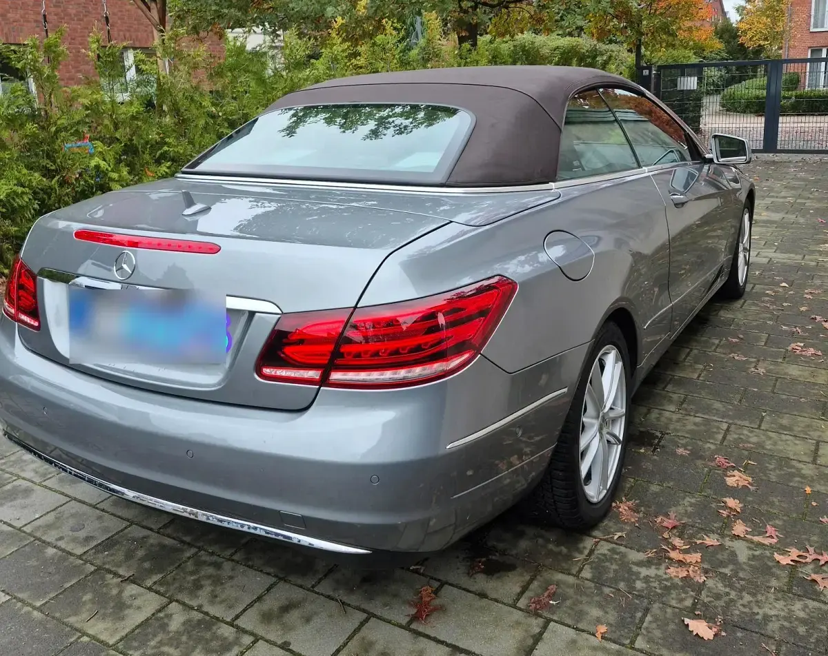 Usata Mercedes E250 Sport Edition 204 CV (150 kW) 2015 Argento Cabrio
