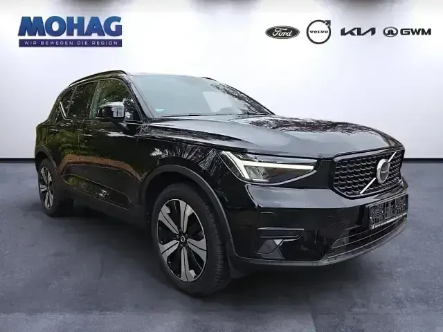 Gebraucht Volvo XC40 Plus 211 PS (155 kW) 2022 Schwarz SUV