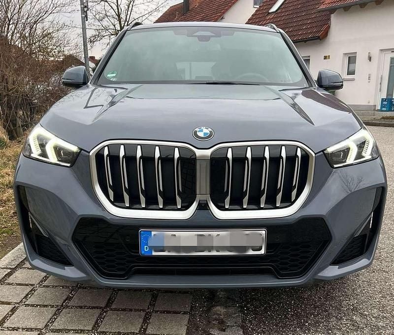 Gebraucht BMW X1 M Sport 150 PS (110 kW) 2024 Grau SUV