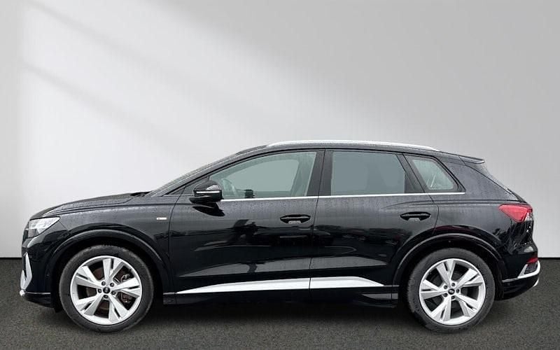 Gebraucht Audi Q4 e-tron Ambiente 210 kW (286 PS) 2022 Mythosschwarz metallic SUV