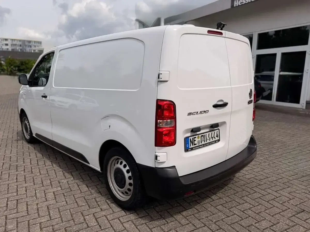 Gebraucht Fiat Scudo Basis 102 PS (75 kW) 2022 Weiß Van