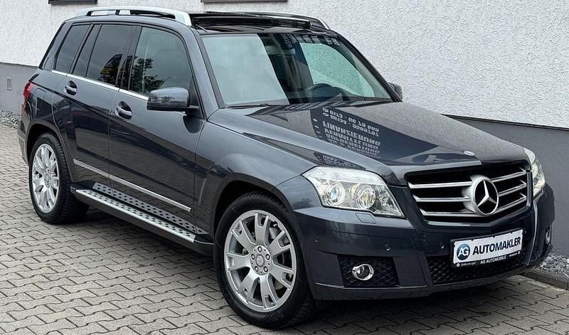 Tenoritgrau Gebraucht 2010 Mercedes GLK300 SUV | 17.900 € - Bild 1/4