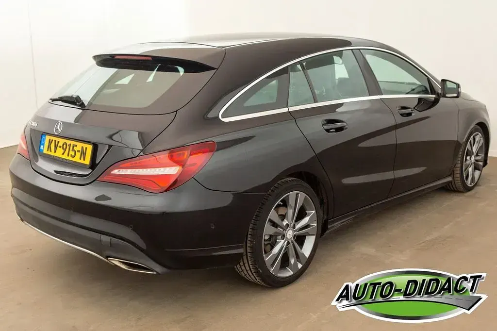 Gebraucht Mercedes CLA200 136 PS (100 kW) 2016 Schwarz Coupé