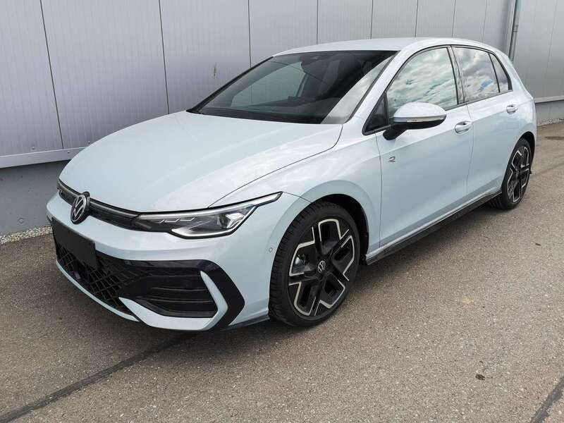 Delfingrau metallic Neu 2025 VW Golf VIII R-line Limousine | 34.790 € (Fairer Preis) - Bild 1/4