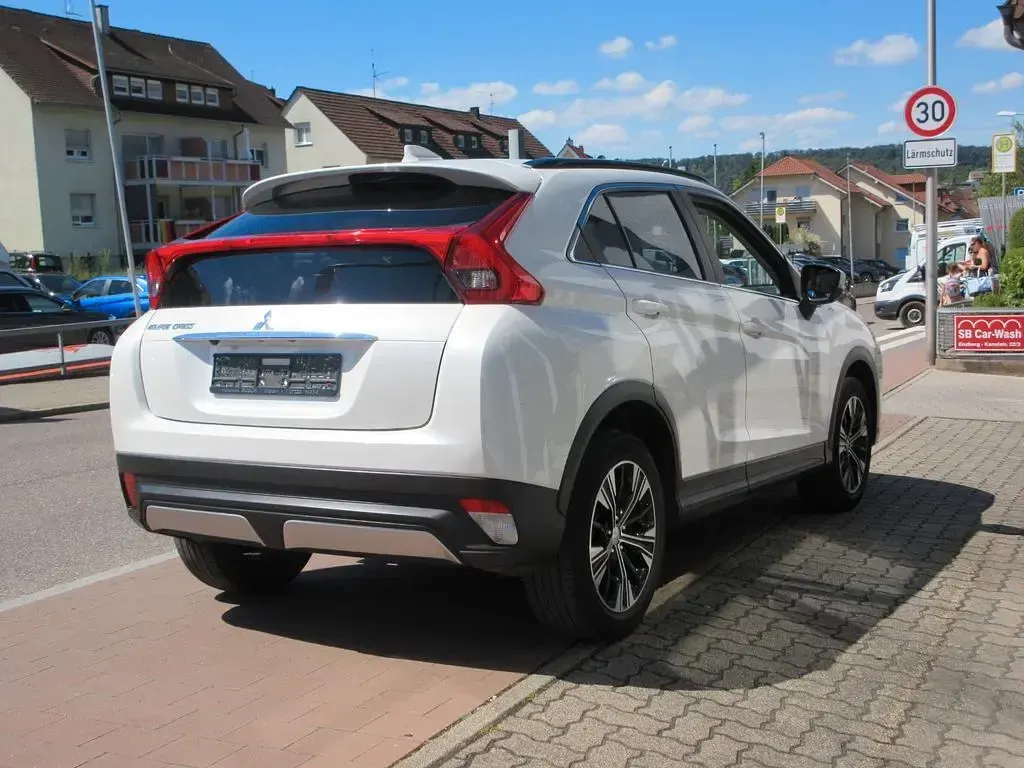 Gebraucht Mitsubishi Eclipse Cross Spirit 163 PS (119 kW) 2021 Weiß SUV