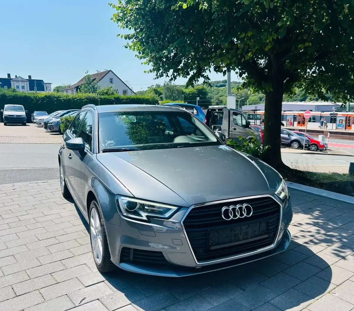 Gebraucht Audi A3 Sportback Exclusive 150 PS (110 kW) 2019 Grau Kleinwagen