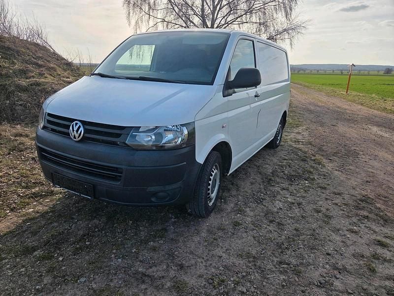 Gebraucht VW T5 102 PS (75 kW) 2014 Weiß Van