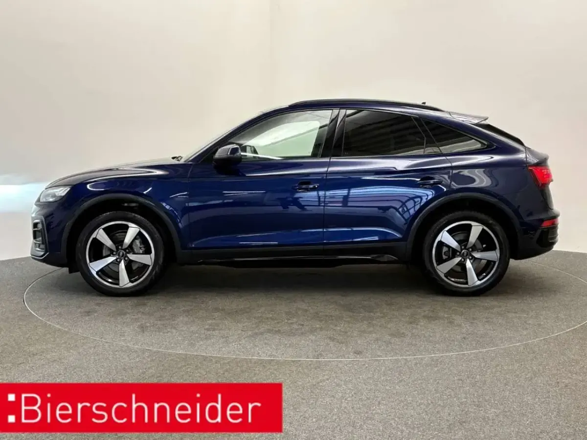 Gebraucht Audi Q5 Sportback Sport 204 PS (150 kW) 2022 Blau SUV