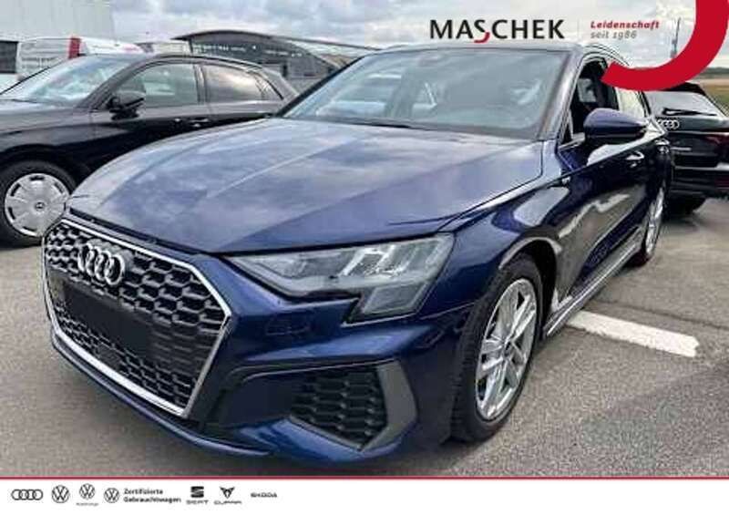 Navarrablau metallic Gebraucht 2023 Audi A3 Sportback S-Line Limousine | 33.140 € (Fairer Preis) - Bild 1/4