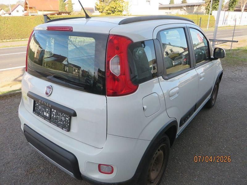 Gebraucht Fiat Panda 4x4 Rock 86 PS (63 kW) 2016 Weiß Kleinwagen