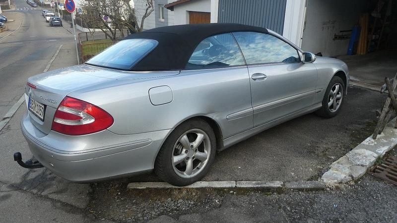 Gebraucht Mercedes CLK200 163 PS (119 kW) 2004 Silber Cabrio