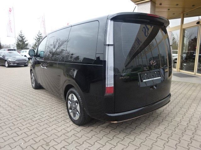Gebraucht Hyundai Staria Signature 177 PS (130 kW) 2022 Schwarz Van / Kleinbus
