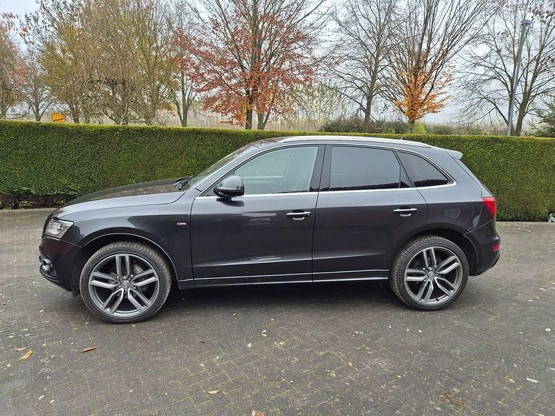 Grau Gebraucht 2015 Audi Q5 S-Line SUV | 16.299 € (Superpreis) - Bild 1/4