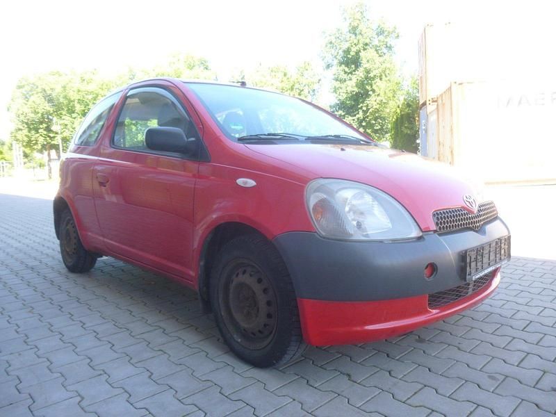 Rot Gebraucht 2002 Toyota Yaris Kleinwagen | 600 € (Superpreis) - Bild 1/4